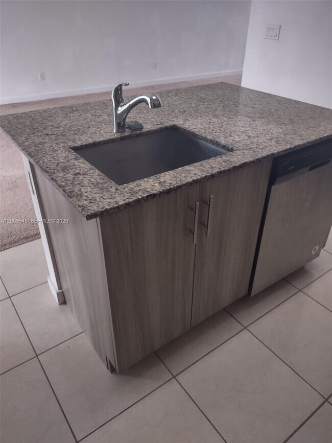 Building Photo - 640 Pioneer Way