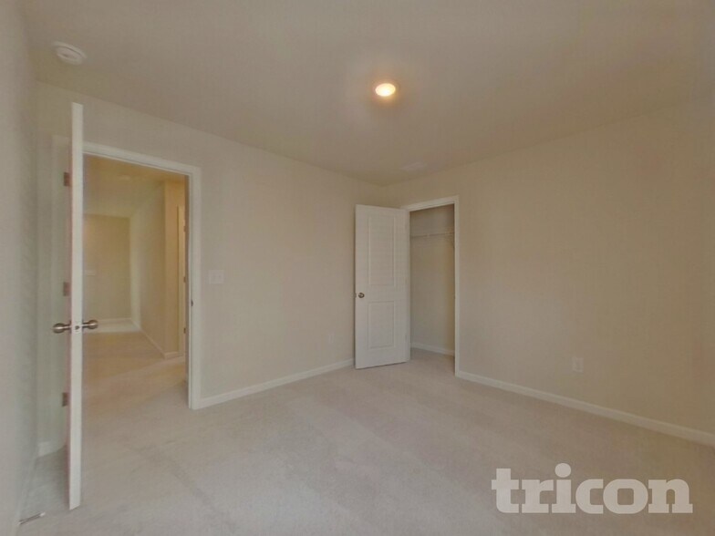 Building Photo - 3093 Whispering Willows Ct