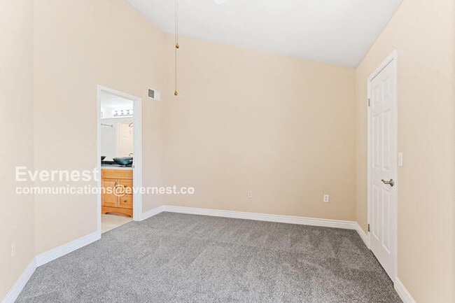 Building Photo - 2154 Concord Ln