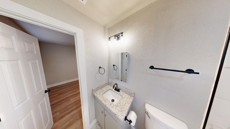 Building Photo - 7323 Glen Arbor Dr