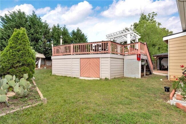 Building Photo - 493 Pebble Chase Ln
