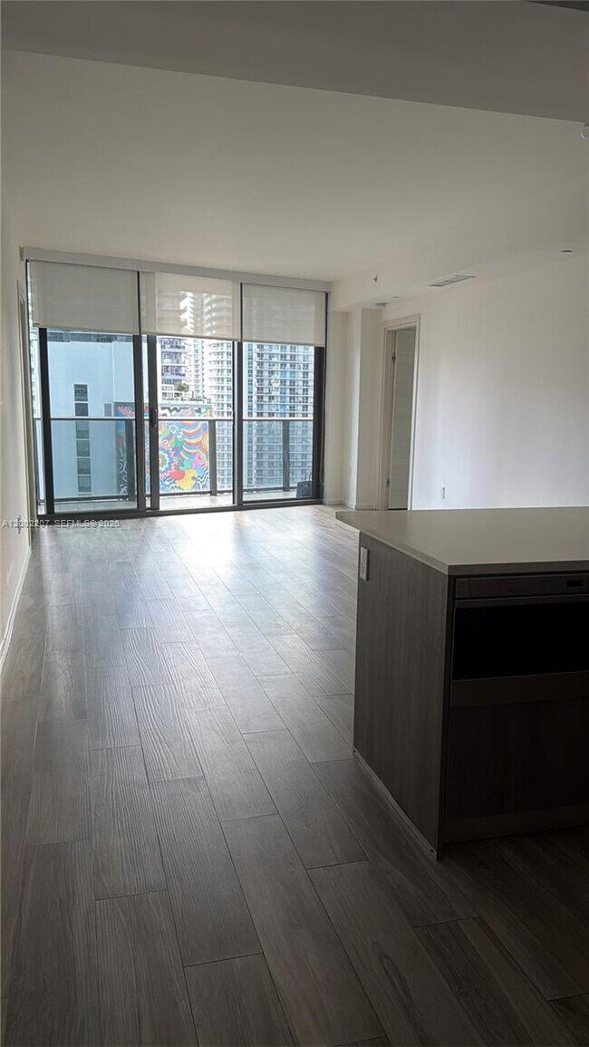 Building Photo - 801 S Miami Ave