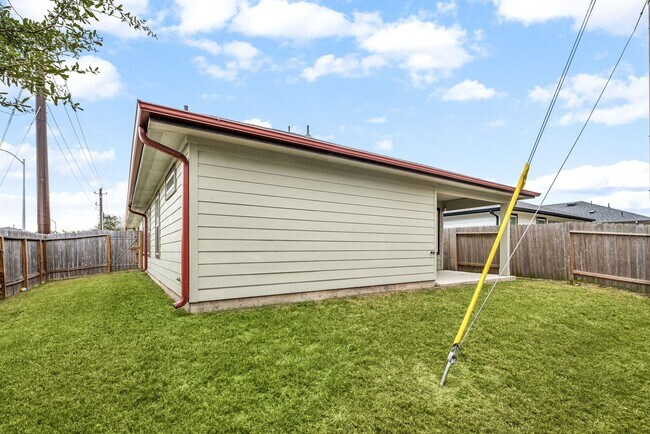 Building Photo - 12902 Wempe Wy