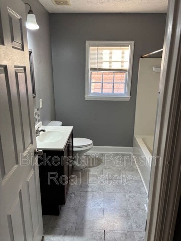 Building Photo - 3702 3rd Ave