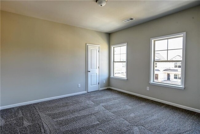Building Photo - 2091 Harvester Ln