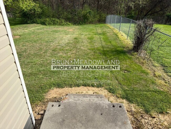 Building Photo - 1930 Lovell Rd