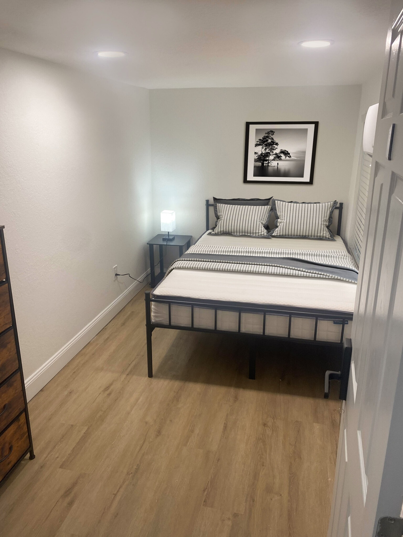 Building Photo - 3535 17th Ave S