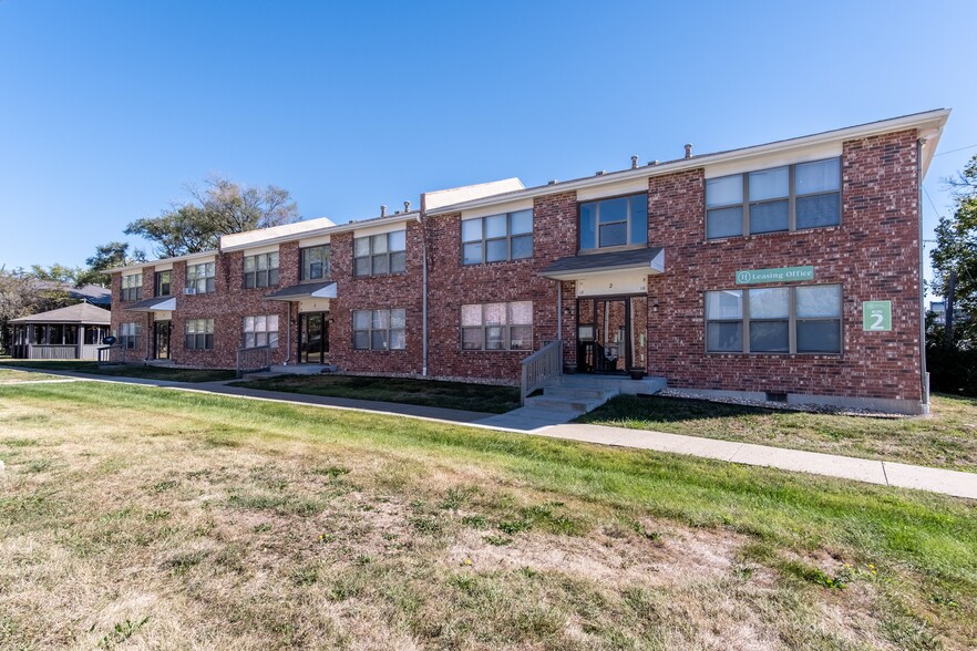 Primary Photo - Hillside Apartments