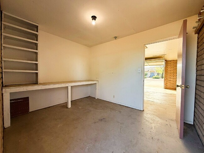 Building Photo - Newly Remodeled 3BR with Garage, Workshop, Privacy & Large Yard!