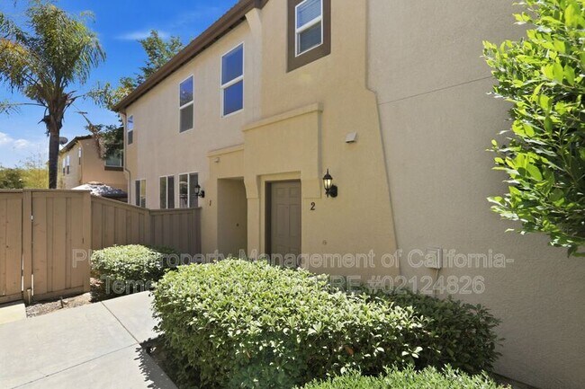 Building Photo - 41693 Wild Iris Ave