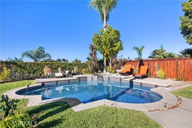 Building Photo - 25671 Cresta Loma