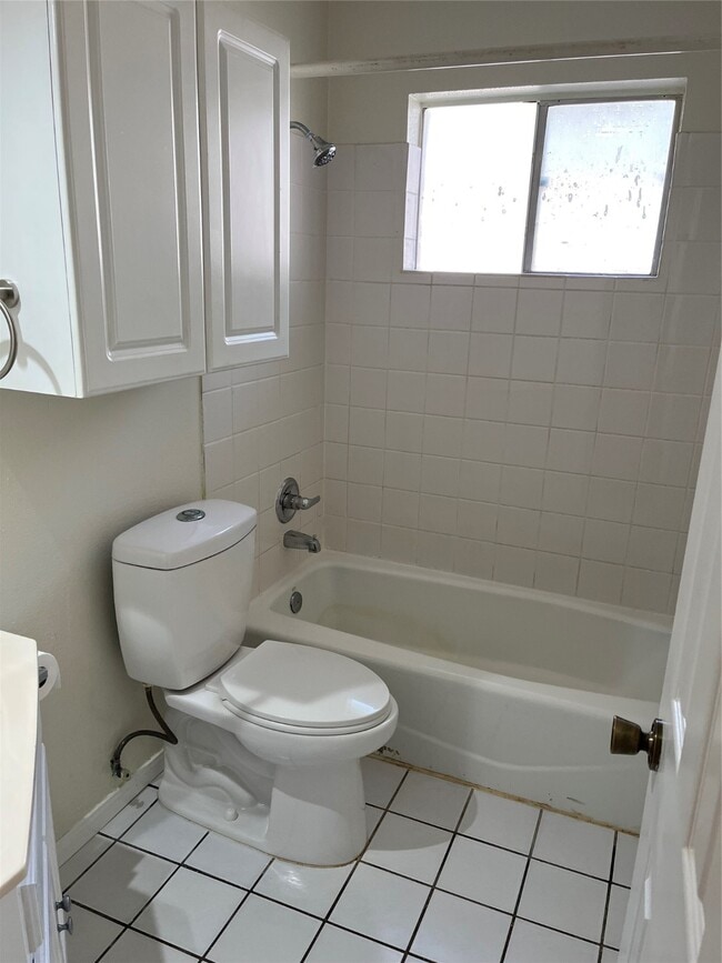 Building Photo - 24022 Tayloe House Ln