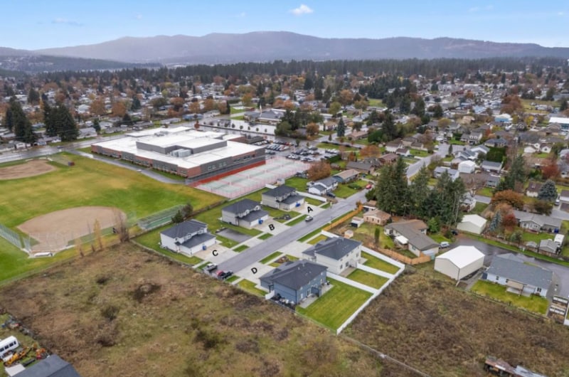 Building Photo - 14302 E 13th Ave