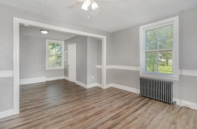 Building Photo - 1230 Montour Rd