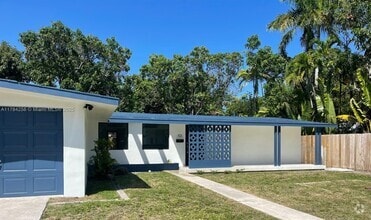 Building Photo - 103 SW 28th Rd