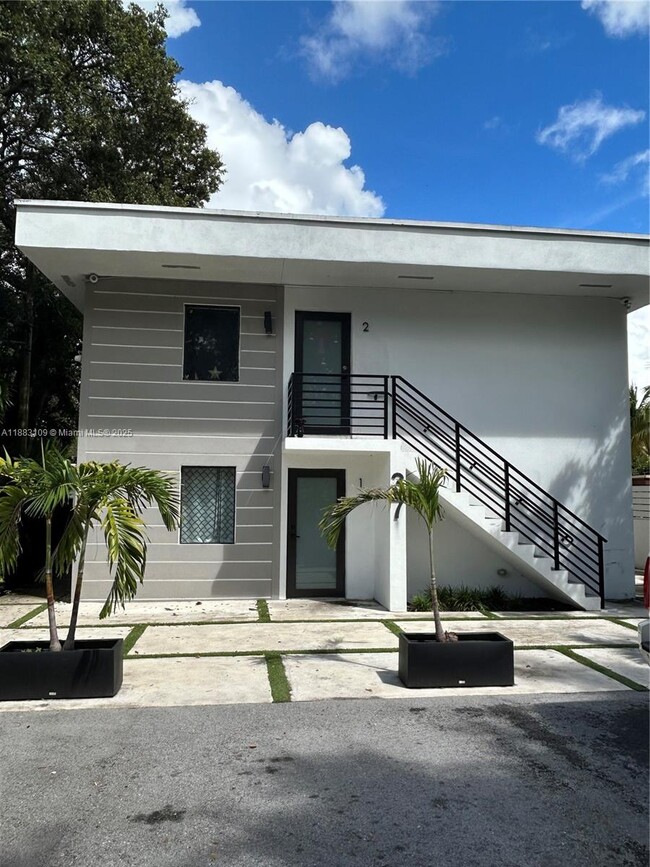 Primary Photo - 37 NW 59th St