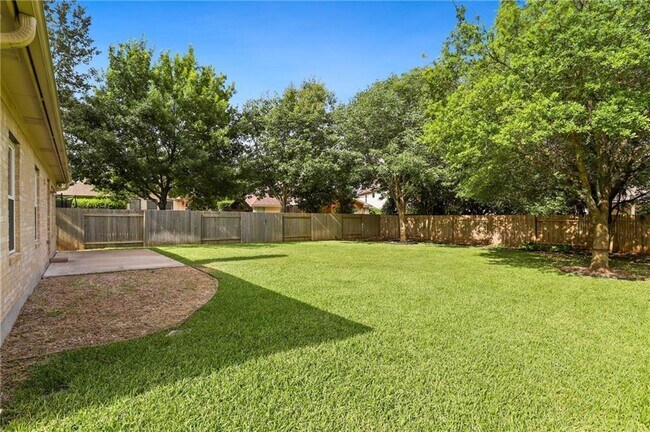 Building Photo - 1806 Paradise Ridge Dr