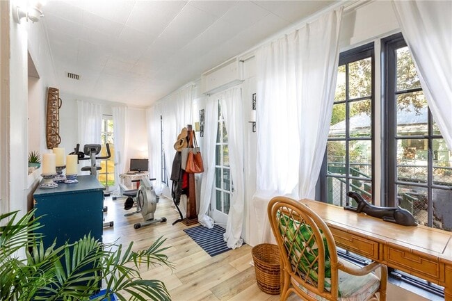 Building Photo - 310 NW 8th St