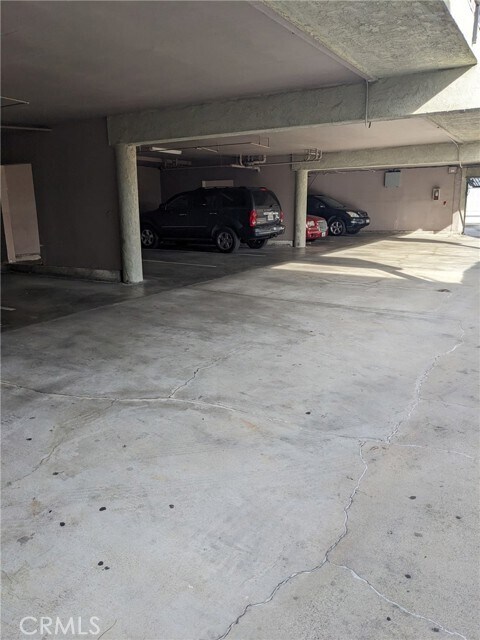 Building Photo - 1764 Freeman Ave