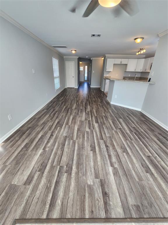 Building Photo - 4650 Larkspur St