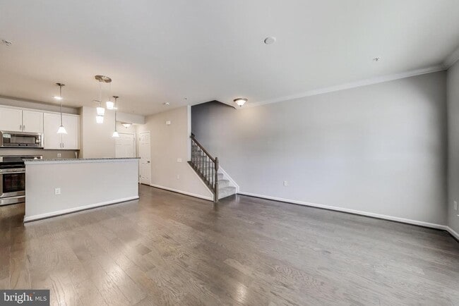 Building Photo - 645 Diamondback Dr