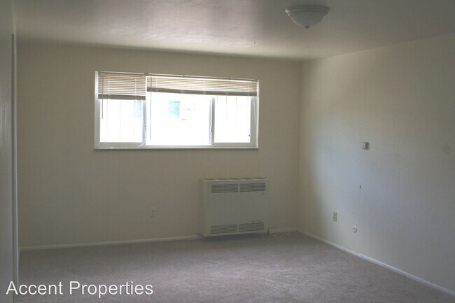 Building Photo - 2935 COLLEGE