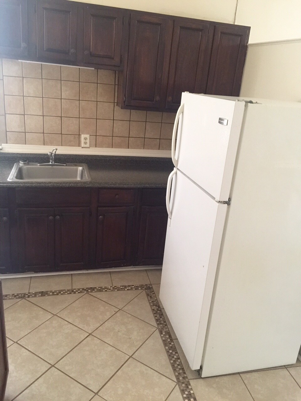 Building Photo - 1812 Dante St