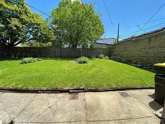 Building Photo - 25 S West End Ave