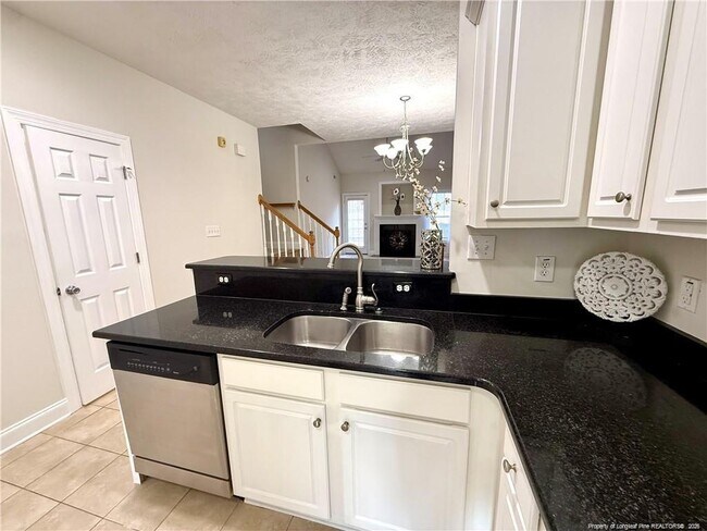 Building Photo - 309 Bulla Pl