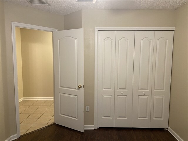 Building Photo - 11542 Brian Lakes Dr