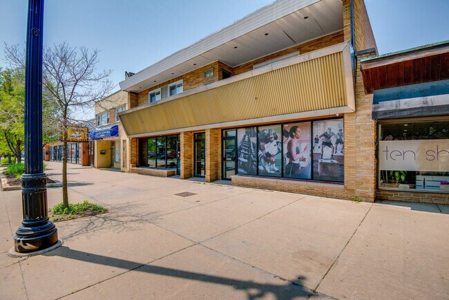 Building Photo - 8138 S Kedzie Ave