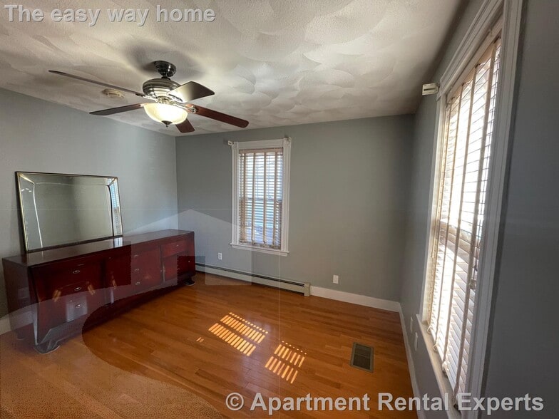 Building Photo - 112 Boston Ave