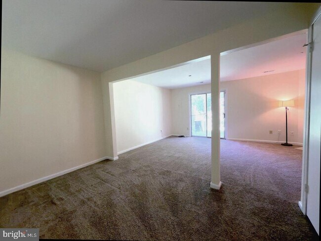 Building Photo - 10509 Smithy Ct