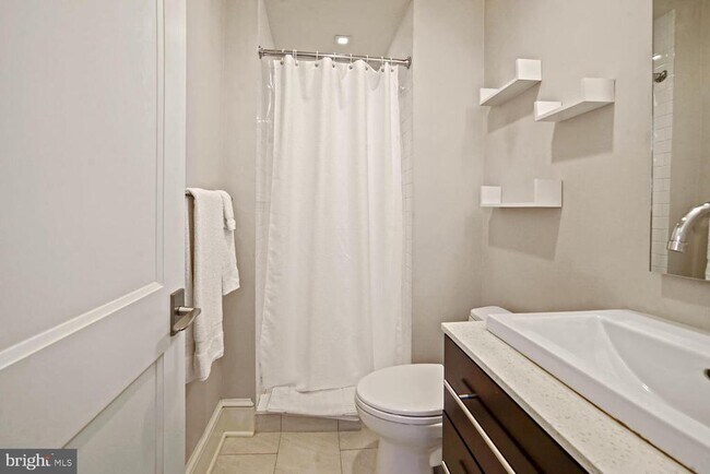 Building Photo - 3348 Prospect St NW