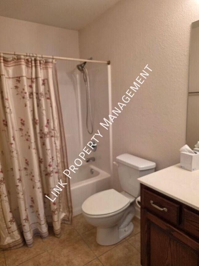 Building Photo - 21 Sheila Gail Ln