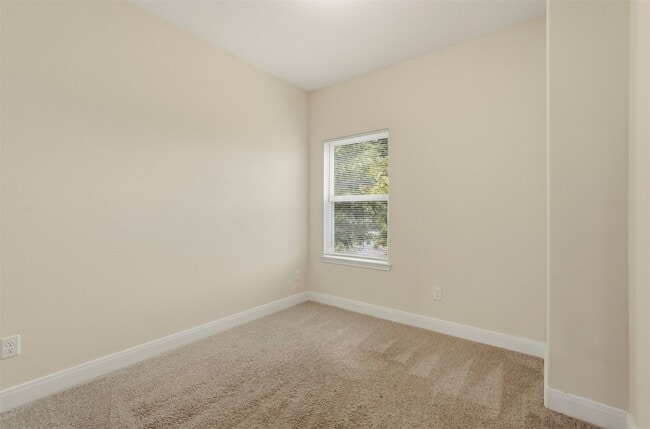 Building Photo - 2218 Bringhurst St