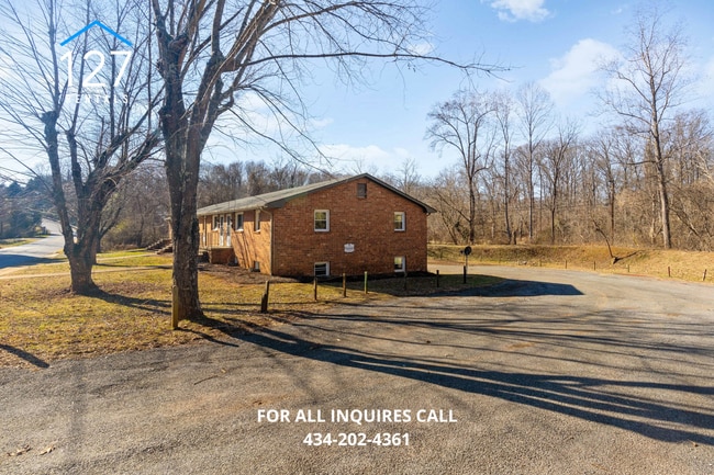 Building Photo - Prime Location 1-Bedroom Apartment in the Heart of Lynchburg
