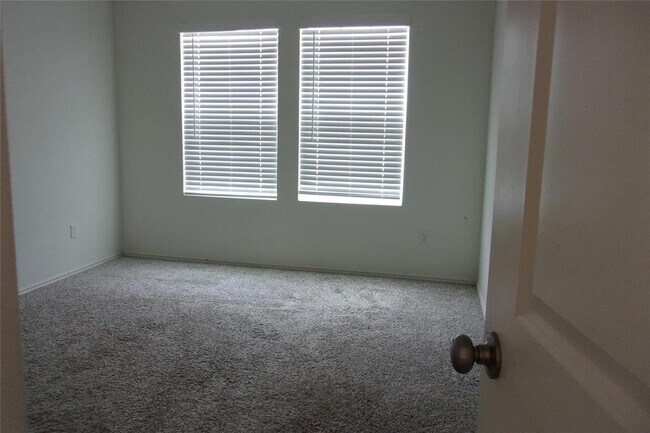 Building Photo - 6005 Toscana Trace