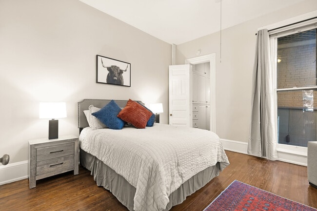 Building Photo - 1740 R St NW