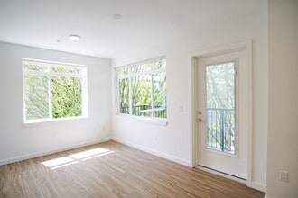 Building Photo - Modern 1-Bed w/Condo-Grade Finishes, Washe...