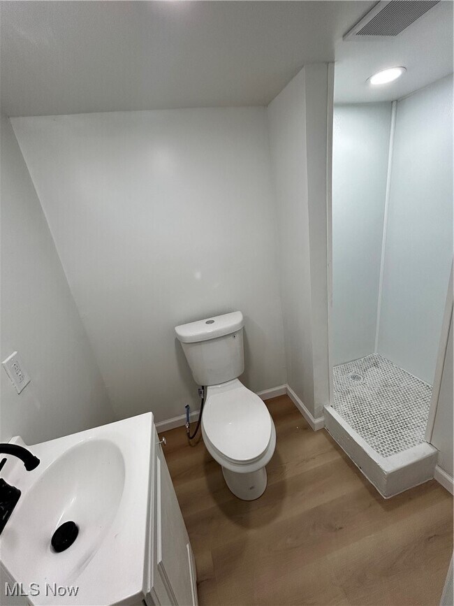 Building Photo - 10409 Fidelity Ave