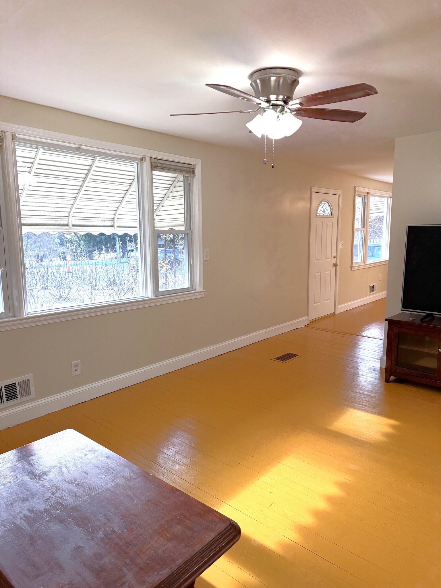 Building Photo - 9942 Frederick Rd