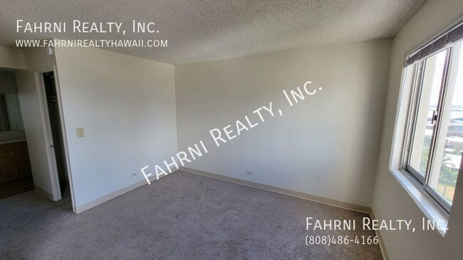 Building Photo - 98-1038 Moanalua 1404-