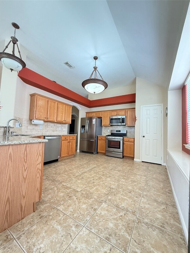 Building Photo - 17307 Stratford Green Dr