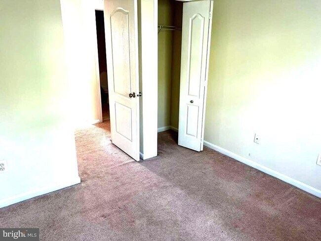 Building Photo - 3269 Halcyon Ct