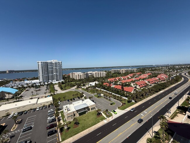 Building Photo - Fully Furnished 2-bedroom, 2-bath residence located in Oceans Five