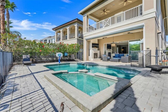 Building Photo - 1021 Castle Pines Ct