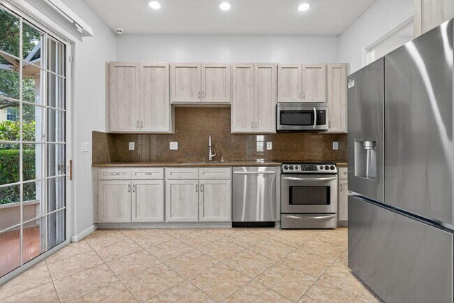 Building Photo - 130 Mangrove Bay Way