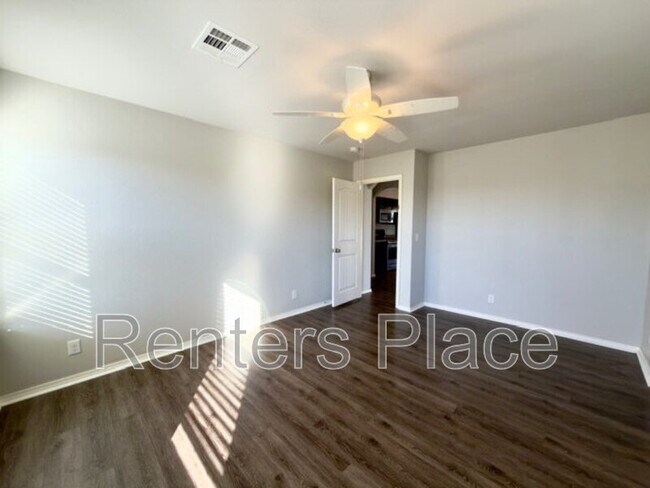 Building Photo - 6018 E 147th St S