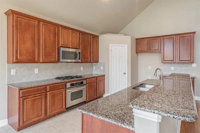 Building Photo - 1605 Buckhorn Dr